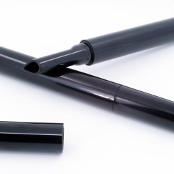 Drop shaped lipstick pen 